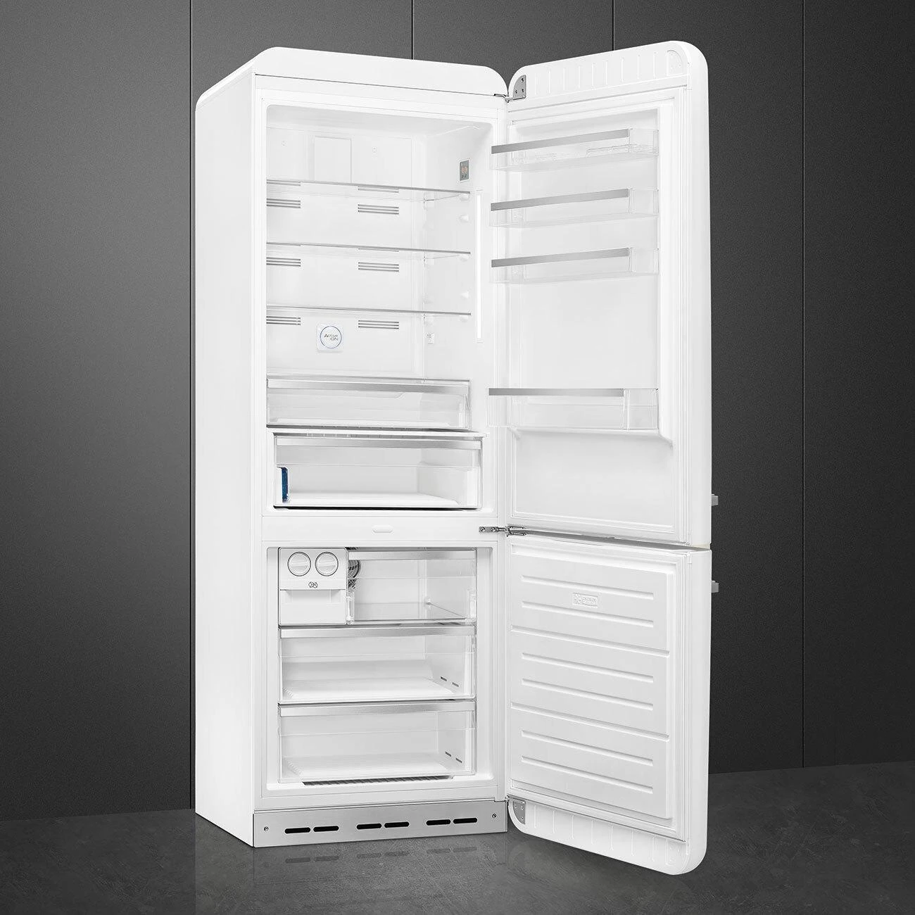 Smeg Refrigerator White FAB38URWH 5 Smeg Refrigerator White FAB38URWH - Image 5