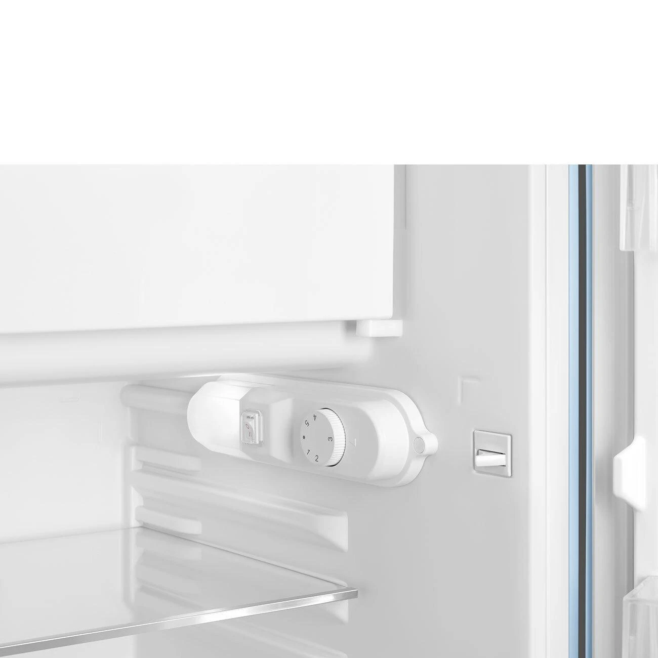 Smeg Refrigerator Pastel Blue FAB10URPB3 6 Smeg Refrigerator Pastel Blue FAB10URPB3 - Image 6